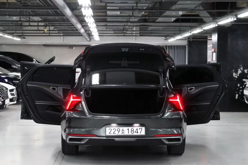 Kia K8