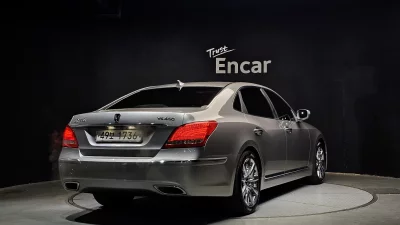 Hyundai Equus