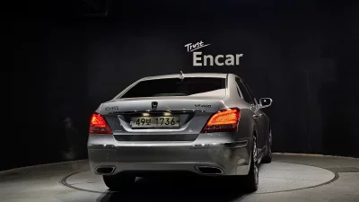 Hyundai Equus