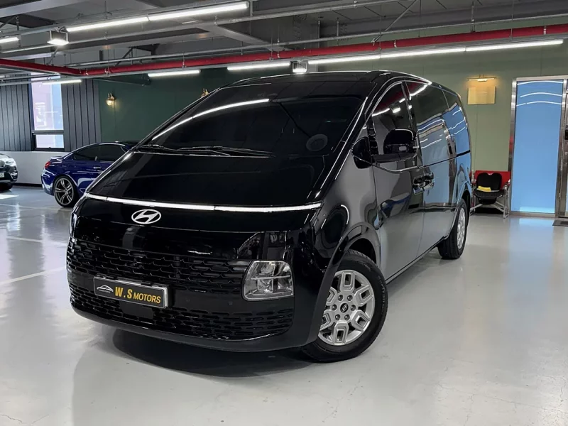 Hyundai Staria