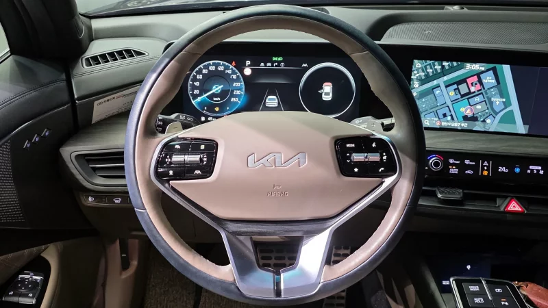 Kia K8