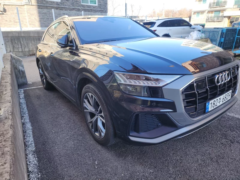Audi Q8