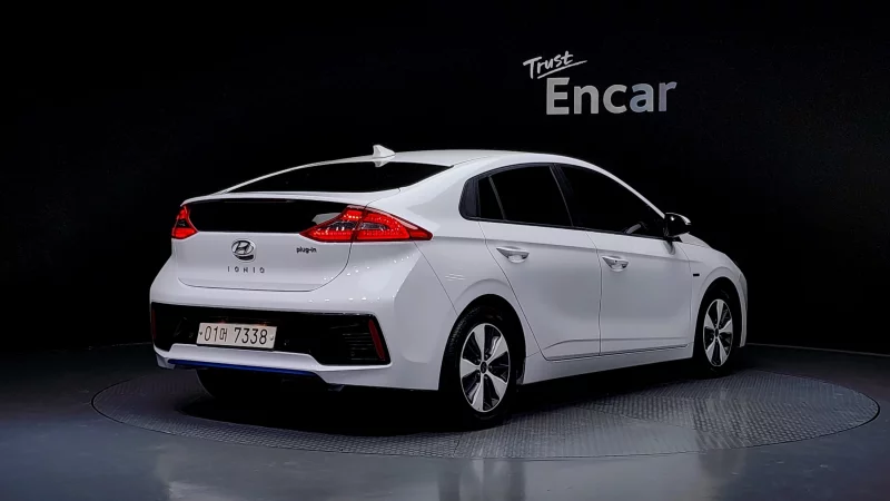 Hyundai Ioniq