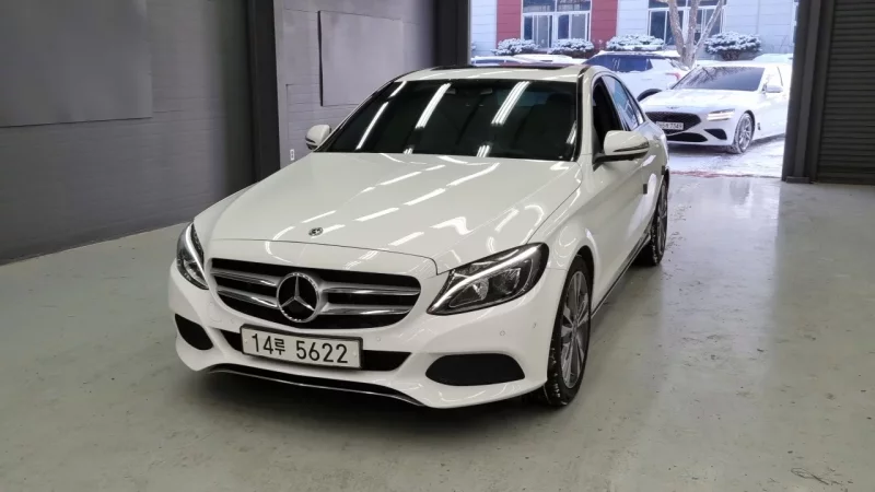 Mercedes-Benz C-Class