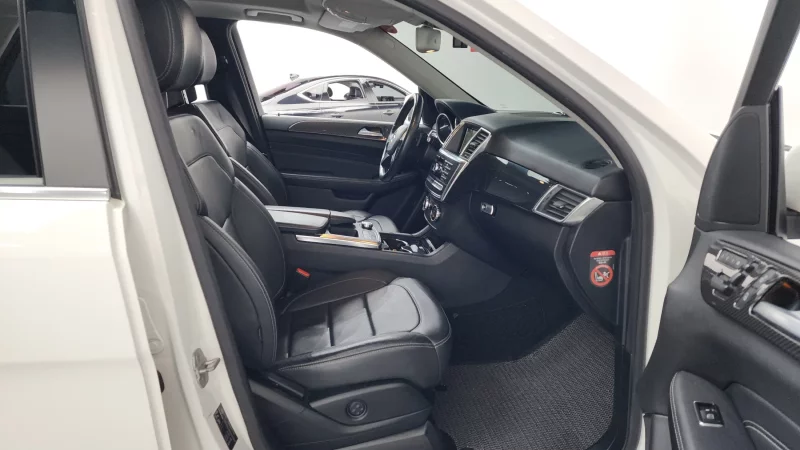 Mercedes-Benz M-class