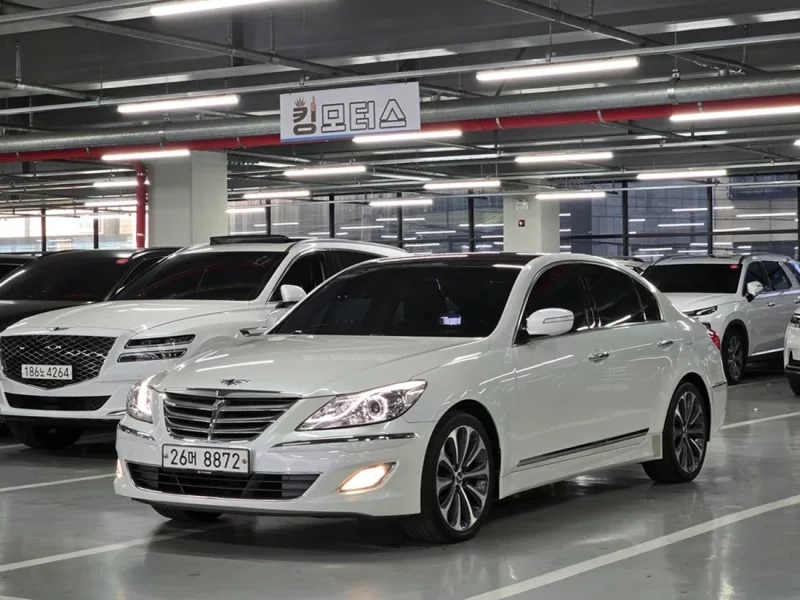 Hyundai Genesis