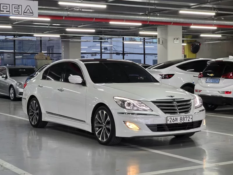Hyundai Genesis