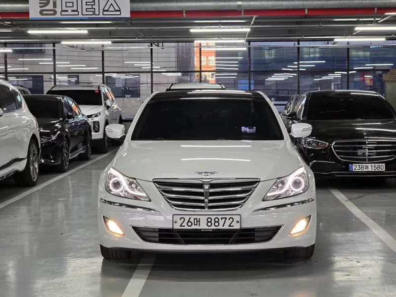 Hyundai Genesis