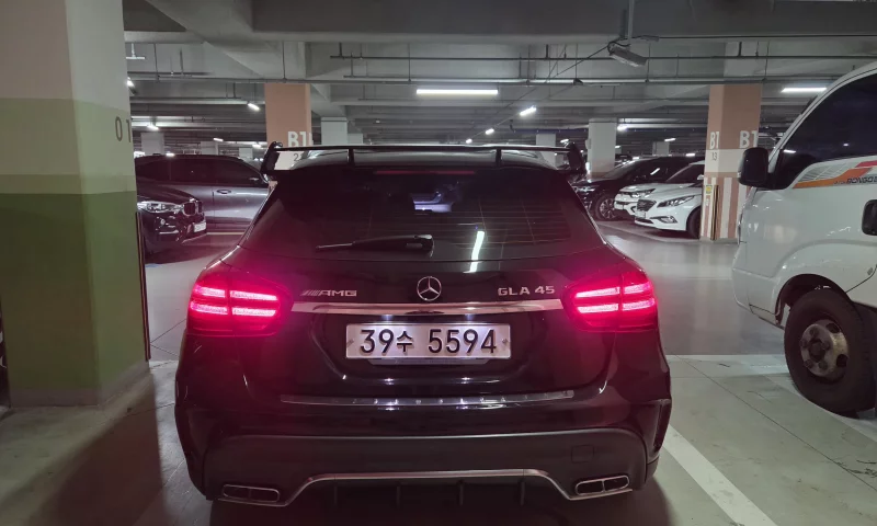 Mercedes-Benz GLA-Class