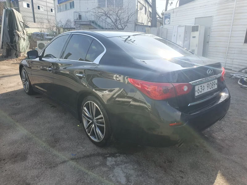 Infiniti Q50