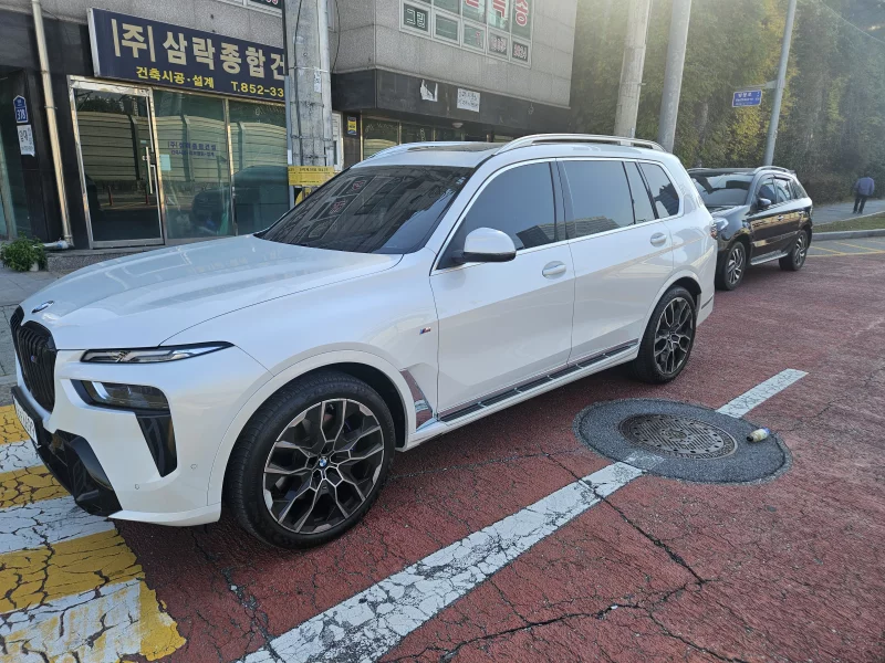 BMW X7