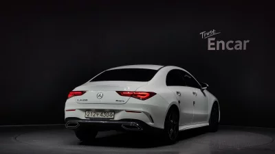 Mercedes-Benz CLA-Class
