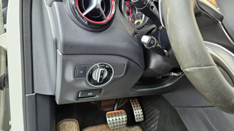 Mercedes-Benz GLA-Class