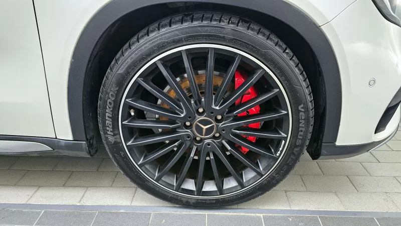 Mercedes-Benz GLA-Class