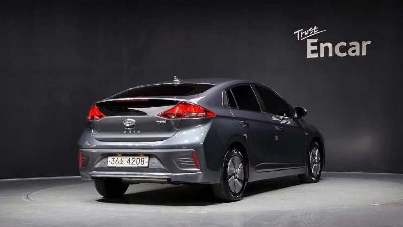 Hyundai Ioniq