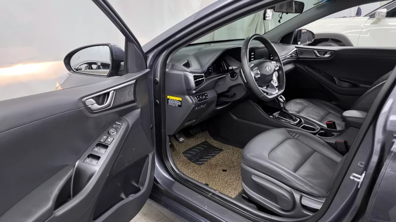 Hyundai Ioniq