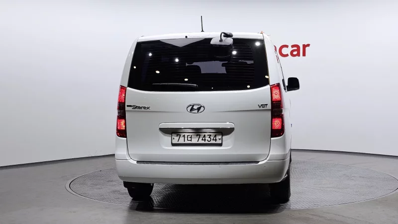 Hyundai Grand Starex