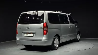 Hyundai Starex