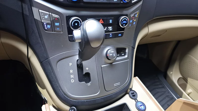 Hyundai Grand Starex
