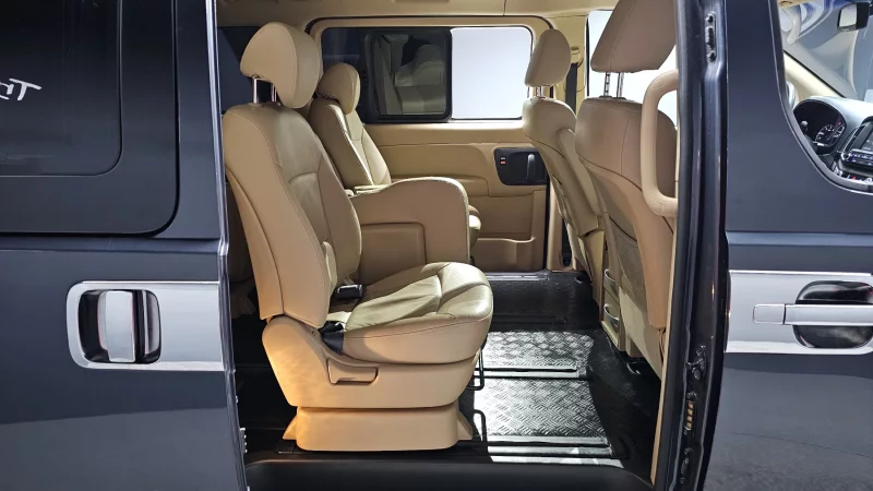 Hyundai Grand Starex