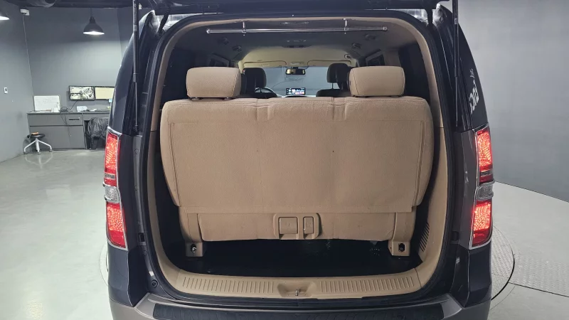 Hyundai Grand Starex