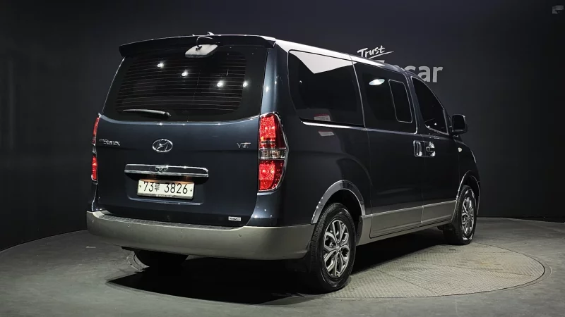 Hyundai Grand Starex