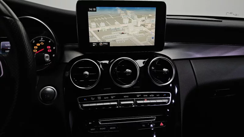 Mercedes-Benz C-Class