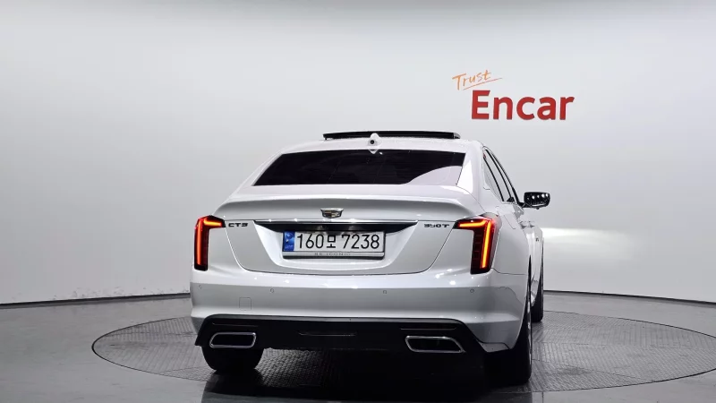 Cadillac CT5