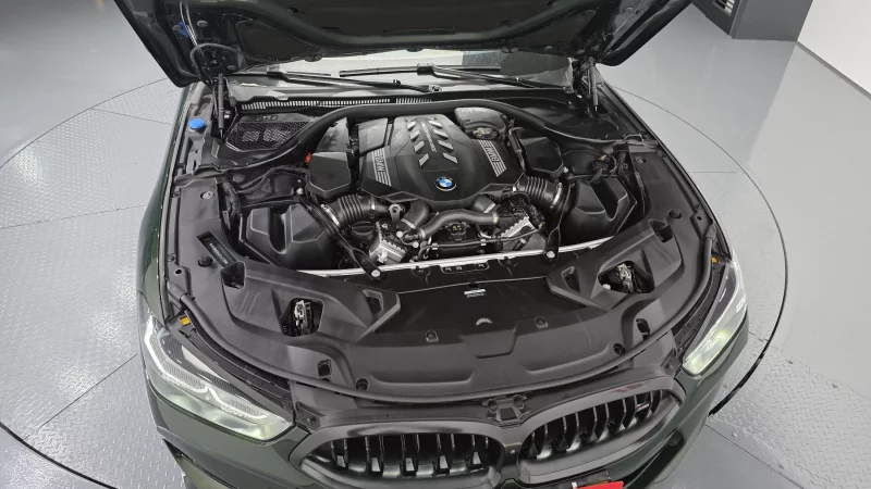 BMW 8-Series
