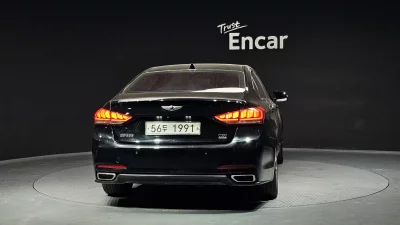 Hyundai Genesis