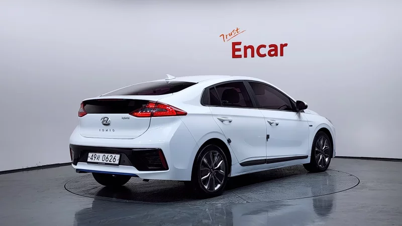 Hyundai Ioniq