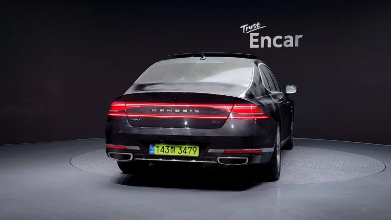 Genesis G90