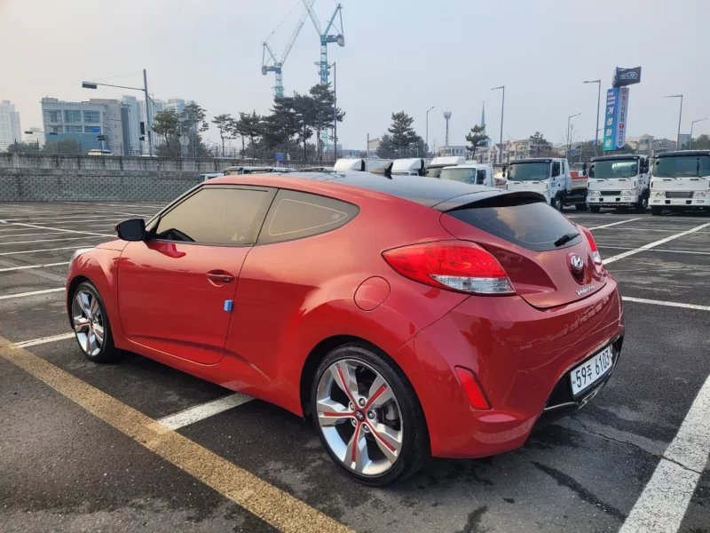 Hyundai Veloster