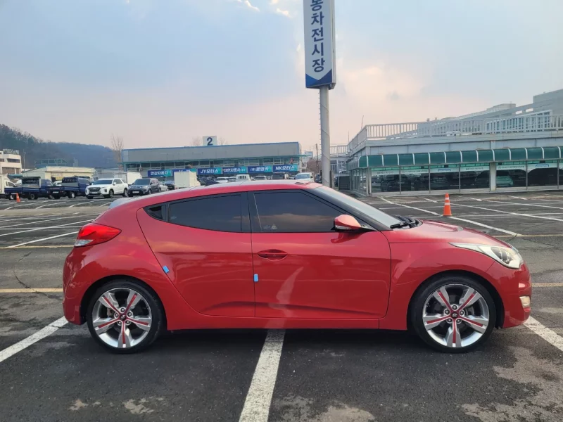 Hyundai Veloster