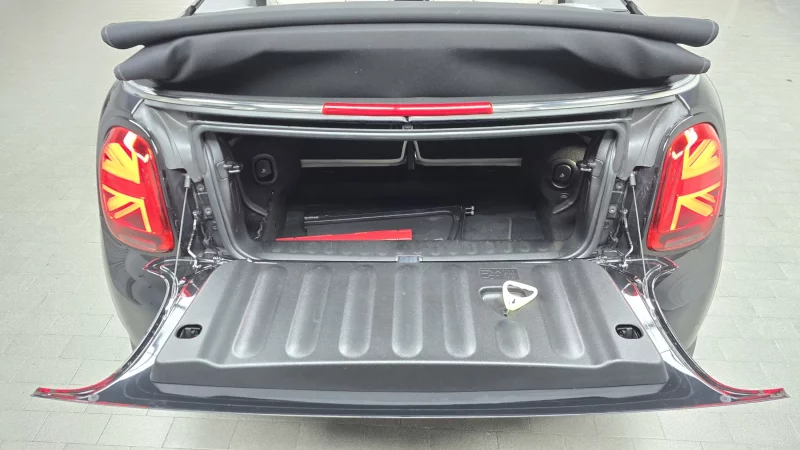 MINI Cooper Convertible