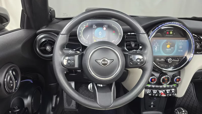 MINI Cooper Convertible