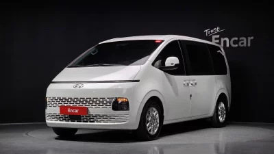 Hyundai Staria