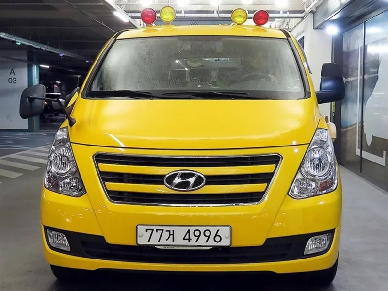 Hyundai Starex