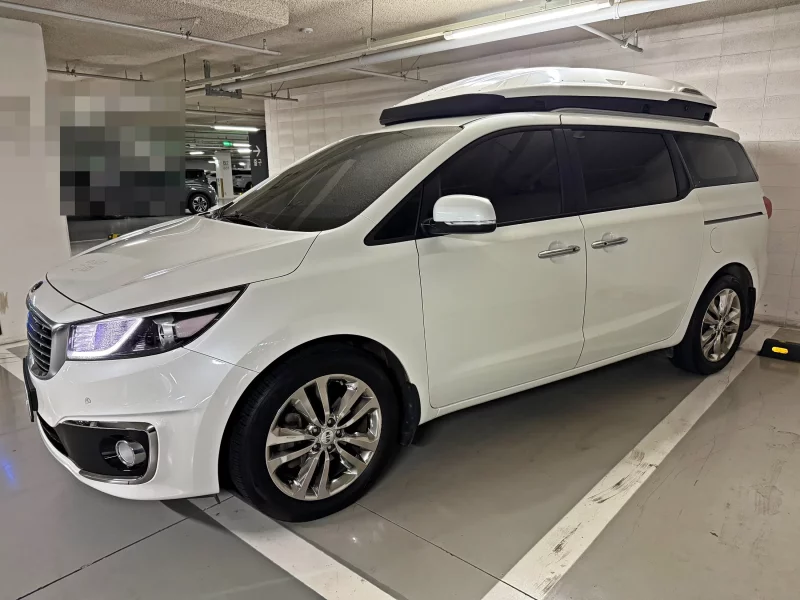 Kia Carnival