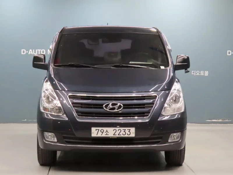 Hyundai Starex