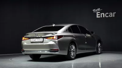 Lexus ES300h