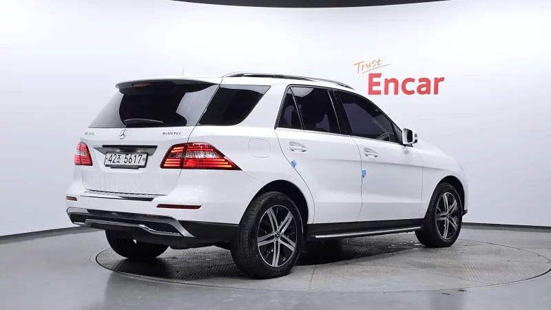 Mercedes-Benz M-class