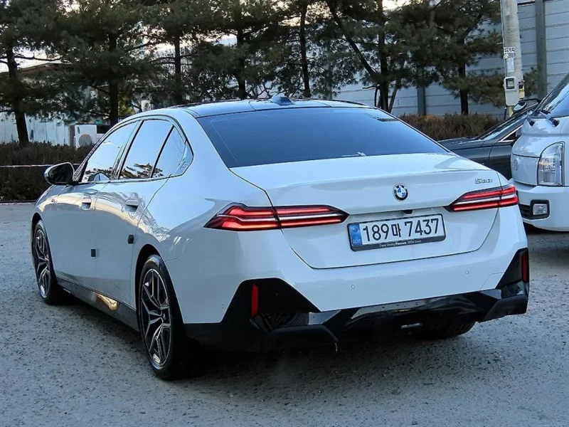 BMW 5-Series