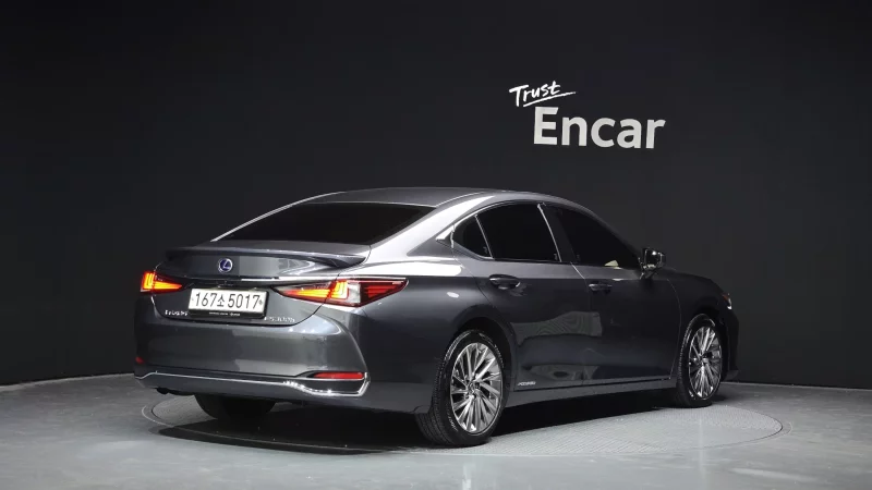 Lexus ES300h