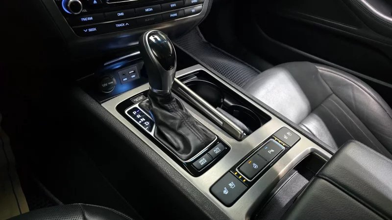 Hyundai Genesis