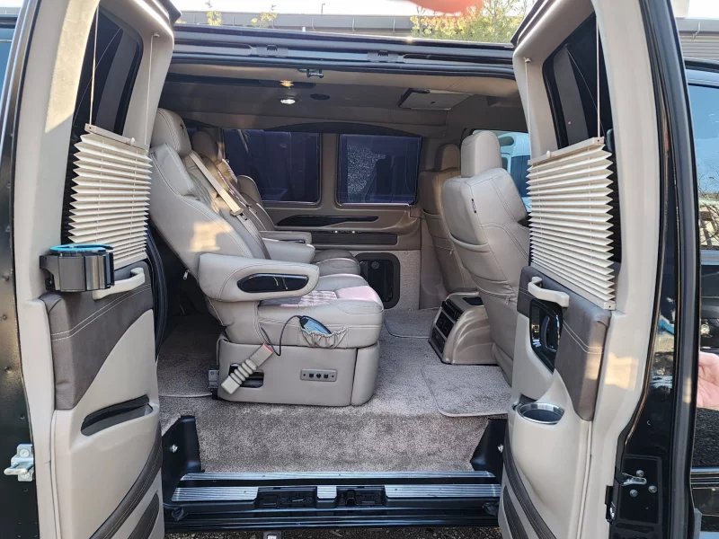 Chevrolet Express Van