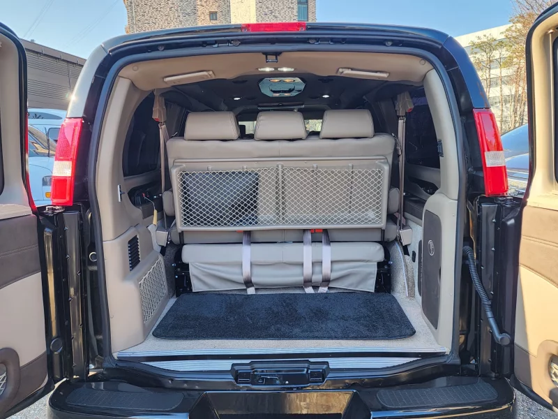 Chevrolet Express Van