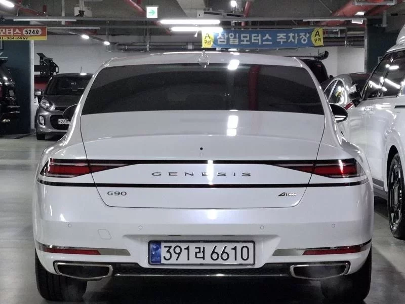 Genesis G90