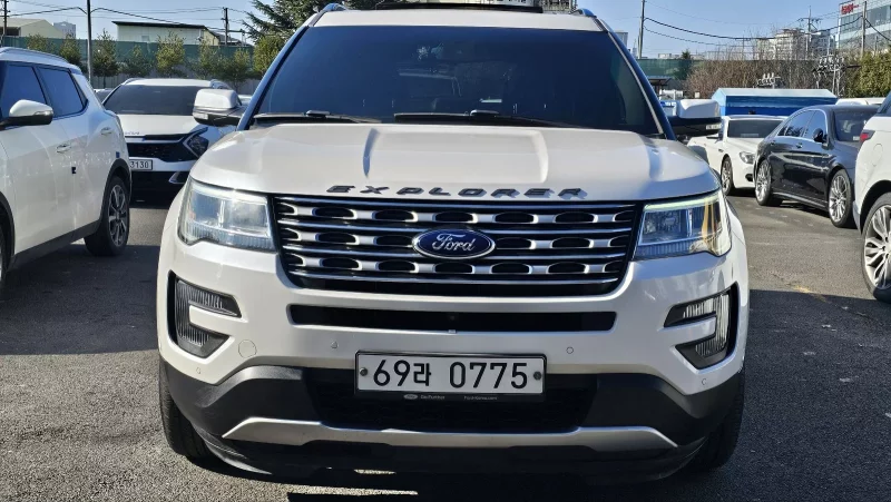 Ford EXPLORER