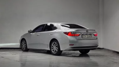 Lexus ES300h